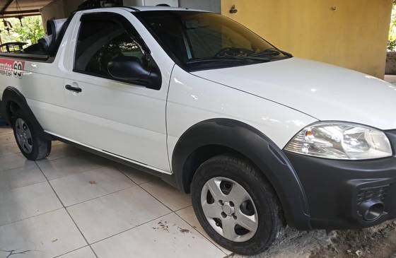 FIAT STRADA 1.4 MPI HARD WORKING CE 8V FLEX 2P MANUAL FIAT STRADA 1.4 MPI HARD WORKING CE 8V FLEX 2P MANUAL
